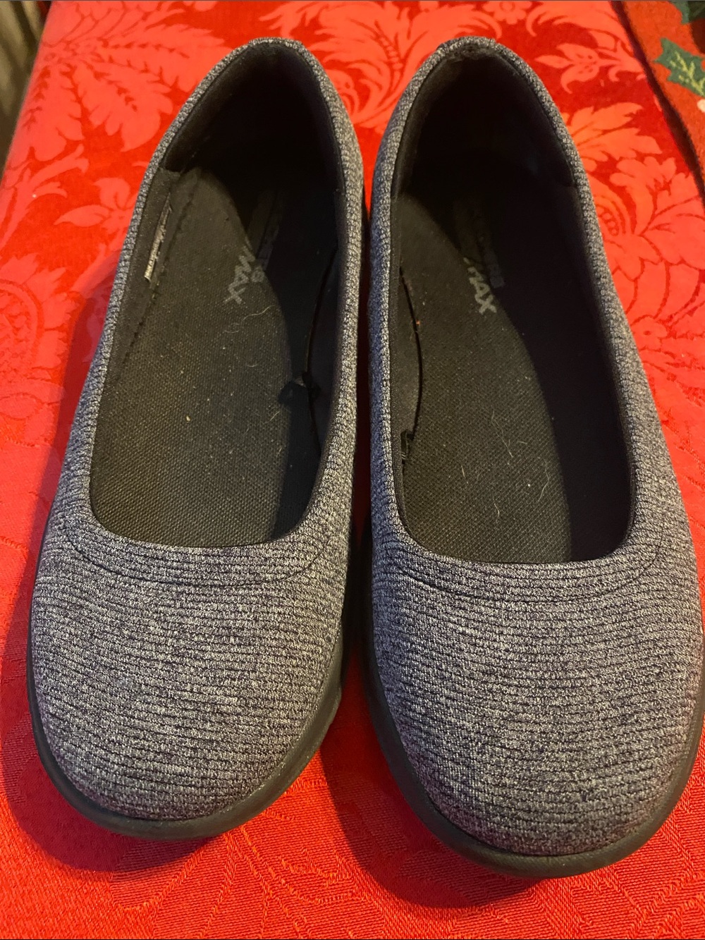 Skechers Women's Gray Knit Slip-On Flats